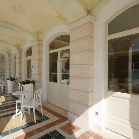 Alba Palace Alba Adriatica