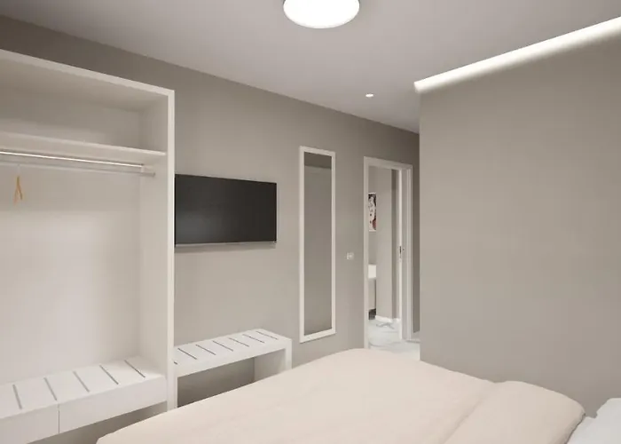 Alba Palace Aparthotel 4*