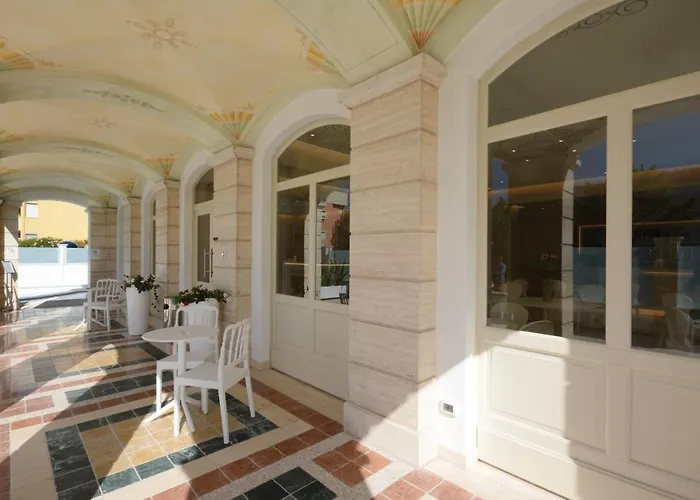 Alba Palace Alba Adriatica