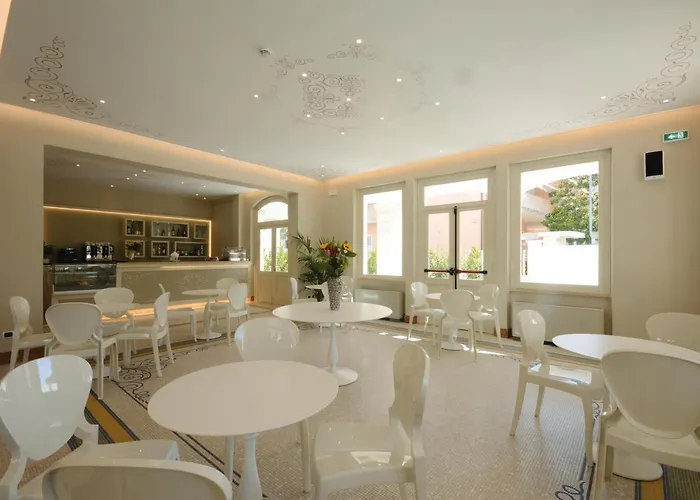 Aparthotel Alba Palace